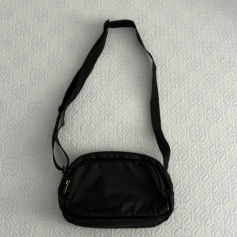 Eddie Bauer Black Shoulder Bag Like New
